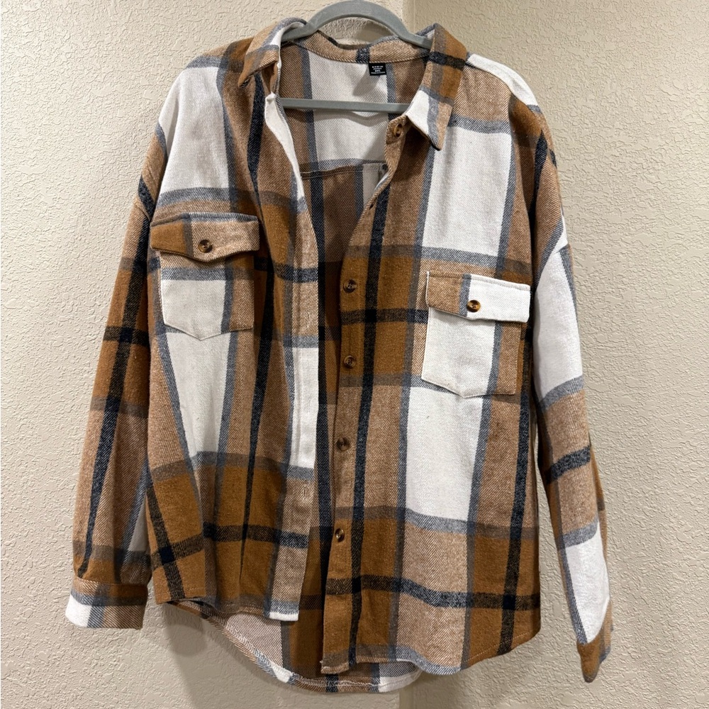 Plaid Button-Up Shirt in Brown and White